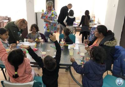 Cum au sărbătorit copiii din cartierul Grigorescu Ziua Internaţională a Romilor