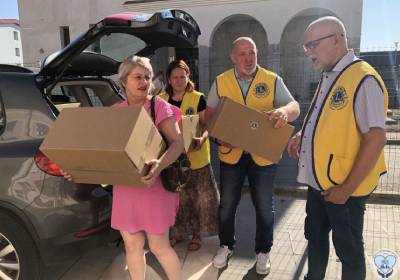 DAS Deva: Donație Lions Club Deva Sarmizegetusa pentru 50 de copii din medii defavorizate 