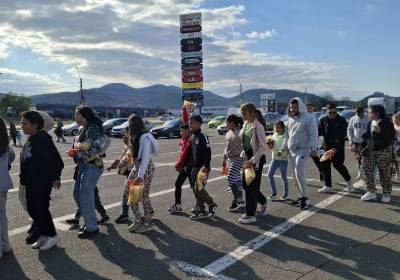 DAS Deva: „Călătorie în timp” pentru 30 de copii defavorizați, care au asistat, în premieră, la un spectacol de circ