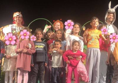 DAS Deva: Copiii din cartierul Grigorescu au fost la teatru și au vizitat obiective de interes ale Devei. Pentru cei mai mici dintre ei, a fost prima ieșire în oraș!